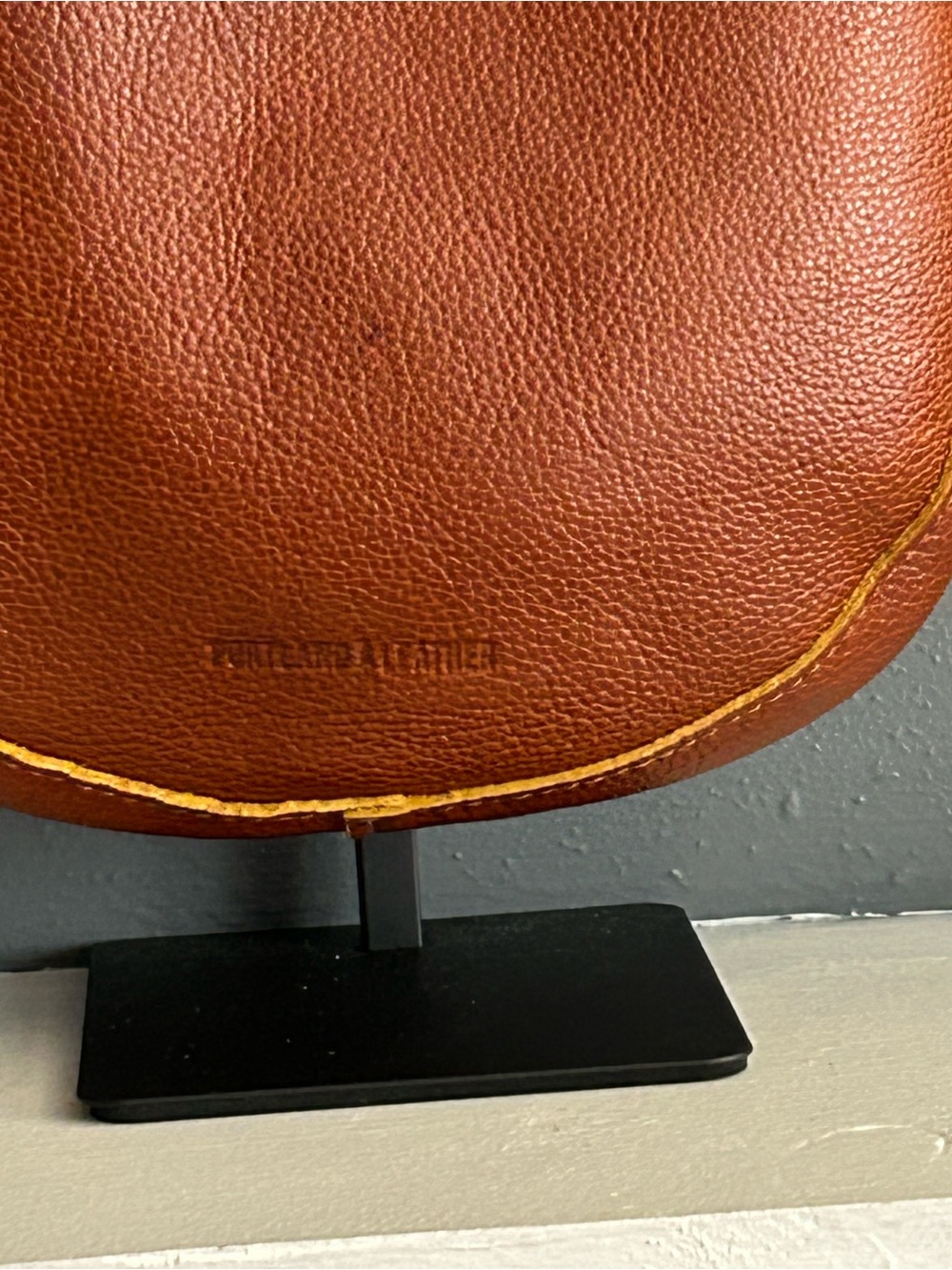 Portland Leather Olivia Shoulder Bag in Sienna - Picture 3 of 8